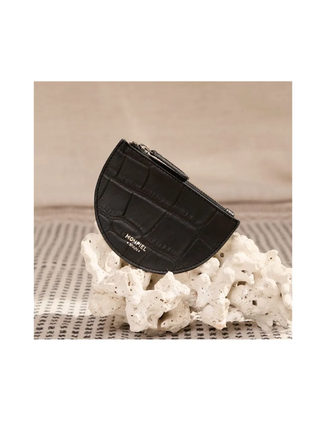 Leather Women Purses^MONPIEL Half Moon Leather Wallet Black