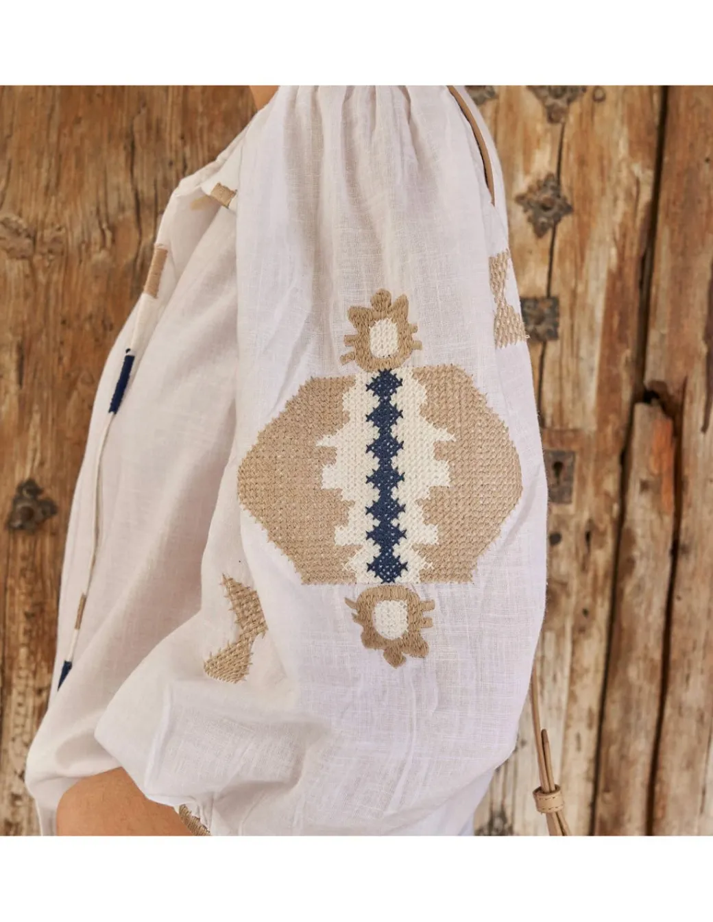 Shirts And Blouses^MONPIEL Hand-Embroidered Ethnic Shirt White