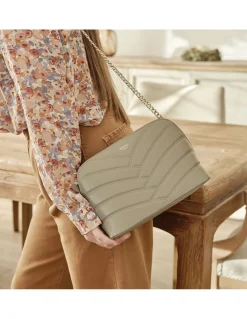 Women'S Leather Bag^MONPIEL Quilted Leather Bag With Gold Chain Mole