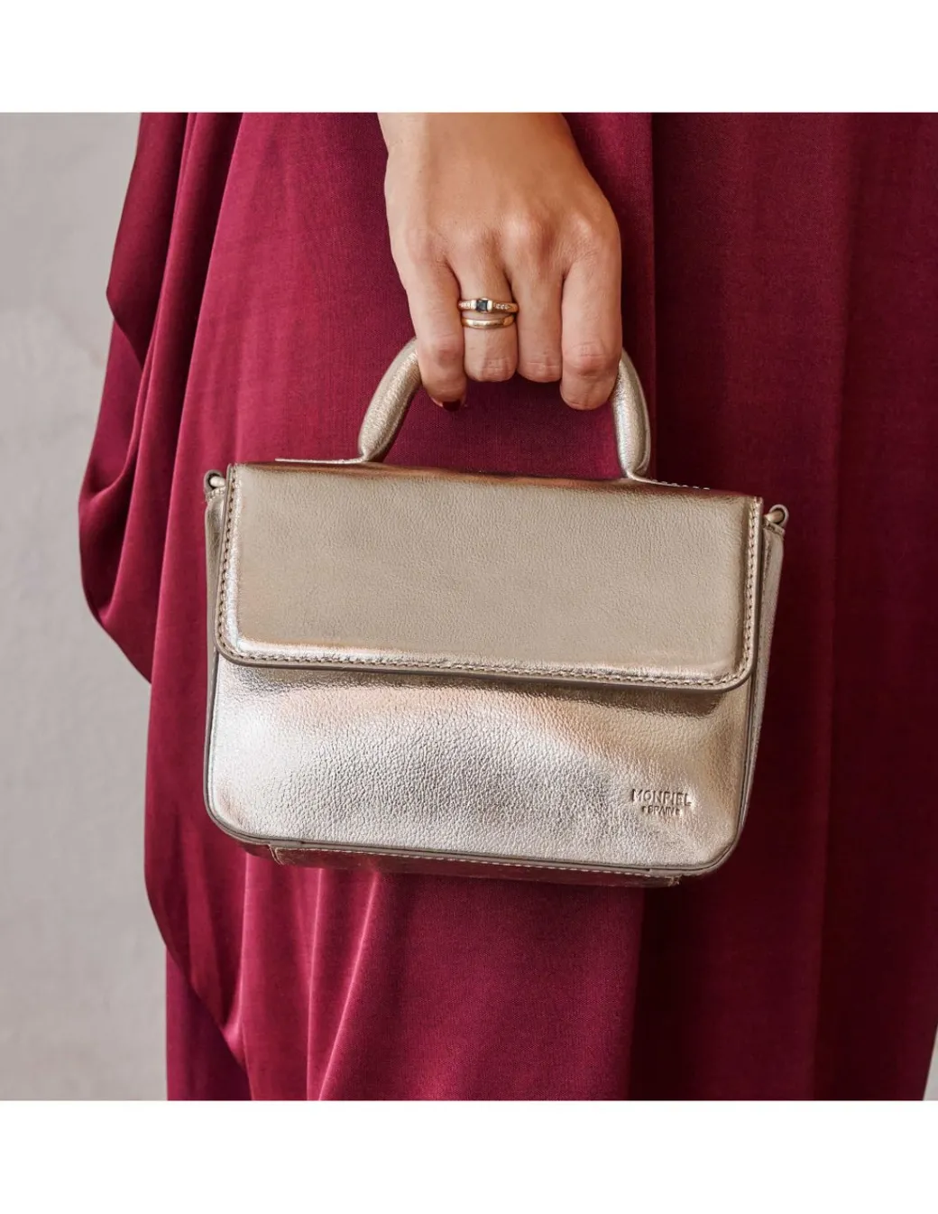 Women'S Leather Bag^MONPIEL Small Armored Leather Bag Champagne Metallic